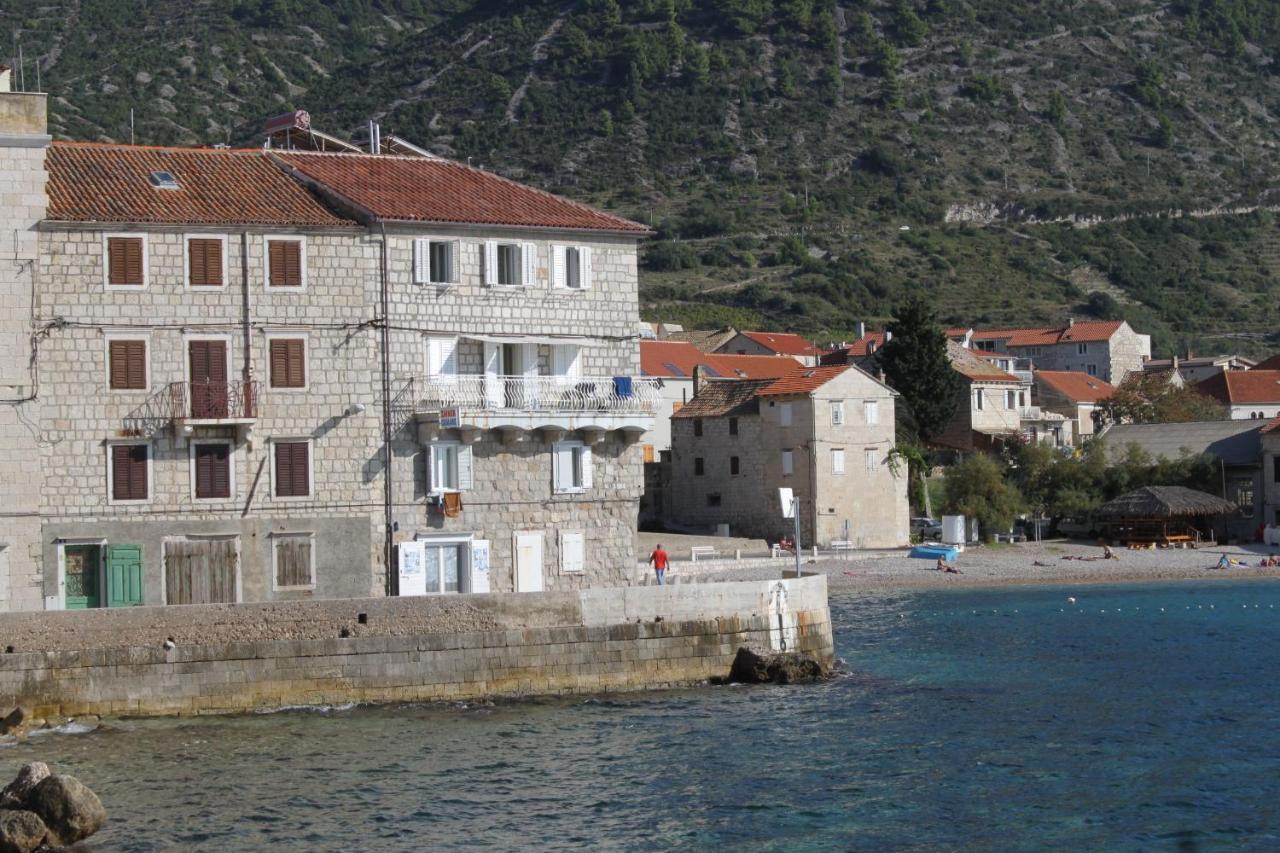 Apartments And Rooms By The Sea Komiza, Vis - 2431 Exterior foto